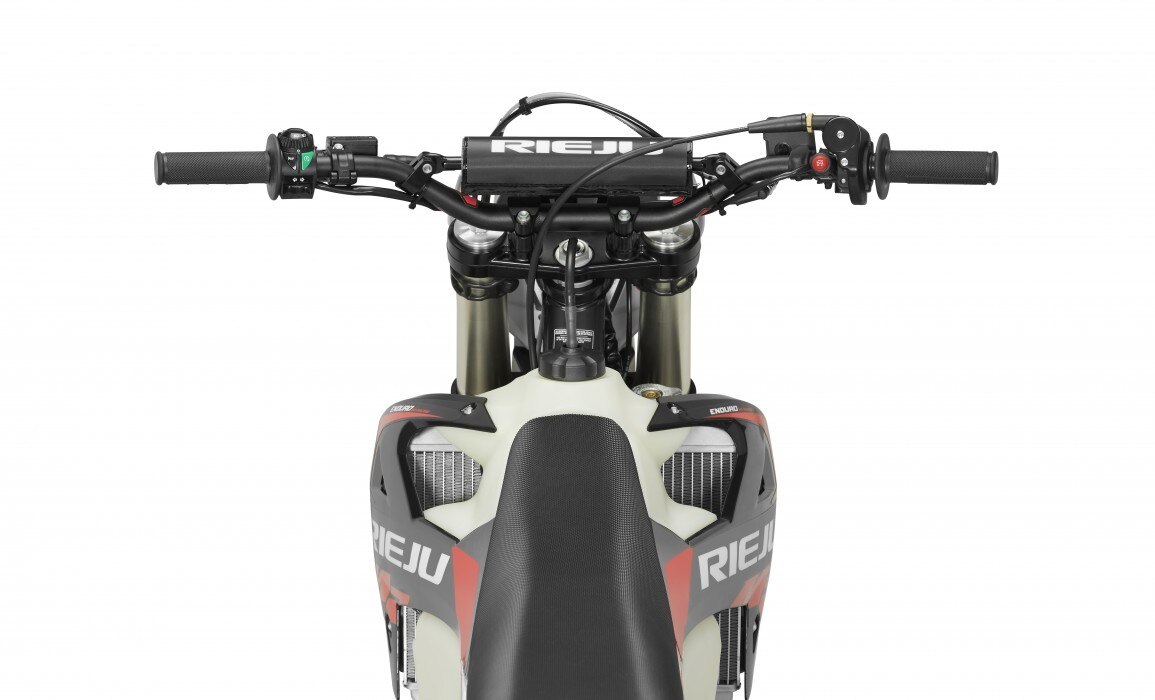 Nuova Rieju MR200/300cc Ranger, l’enduro facile